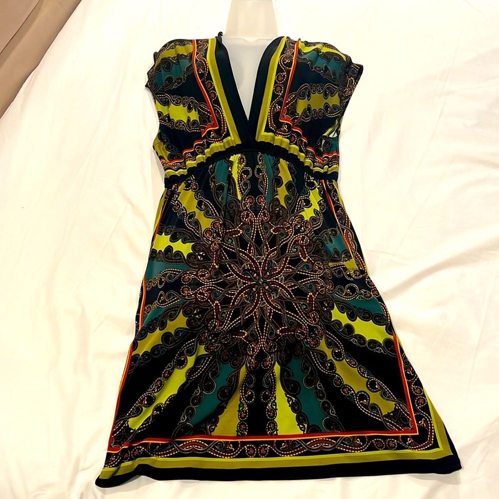 GREEN BLACK GOLD PATTERNED V-NECK TUNIC SHIRT OR DRESS
